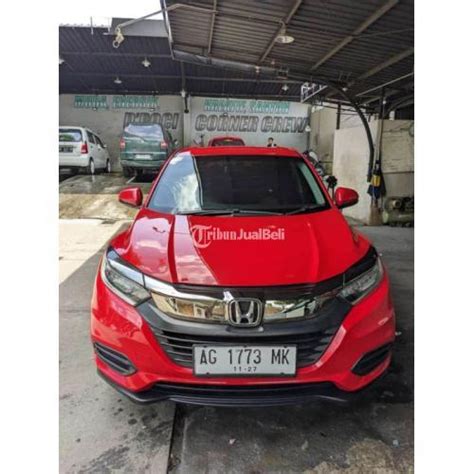 Mobil Honda Hrv Tahun Bekas Matic Warna Merah Siap Pakai Harga