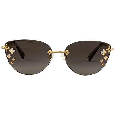 Louis Vuitton Flower Cutout Brown Lens Lens Gold Z U Sunglasses At