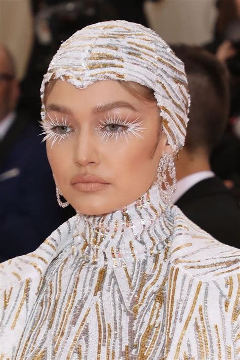 Gigi Hadid S White Eyelashes Gigi Hadid S Best Beauty Looks