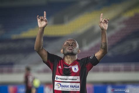 Persipura Ditahan Imbang Persik Kediri Tanpa Gol ANTARA News Banten