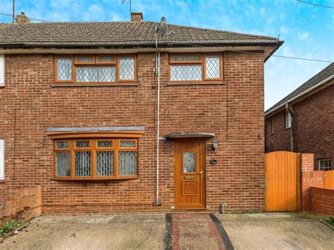 3 Bed Semi Detached House For Sale In Cheney Road Luton Bedfordshire