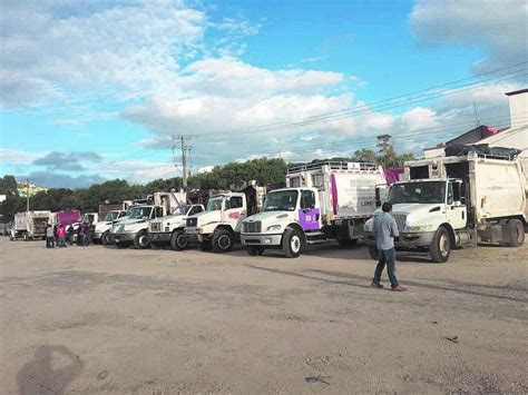 Liberan Camiones Recolectores De Basura Retenidos Por Comuneros De Sclc