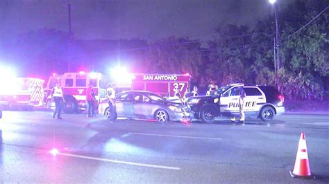 Sapd Officer Hospitalized After Head On Crash On Nw Side