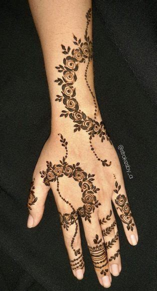 30 Timeless Henna Ideas For Stylish Expressions Rose Vine Pattern Henna