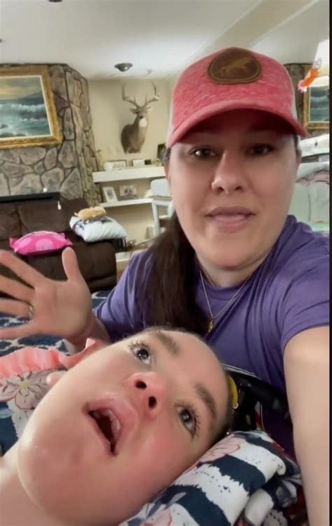 5 Hot Sexy Whitney Frost Bikini Pics