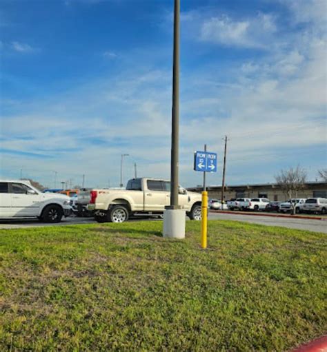 Airport parking EcoPark in Houston, TX