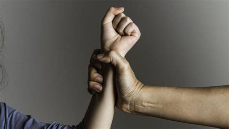 Gladstone Man Punches Woman In Head Avoids Jail Sentence The Courier