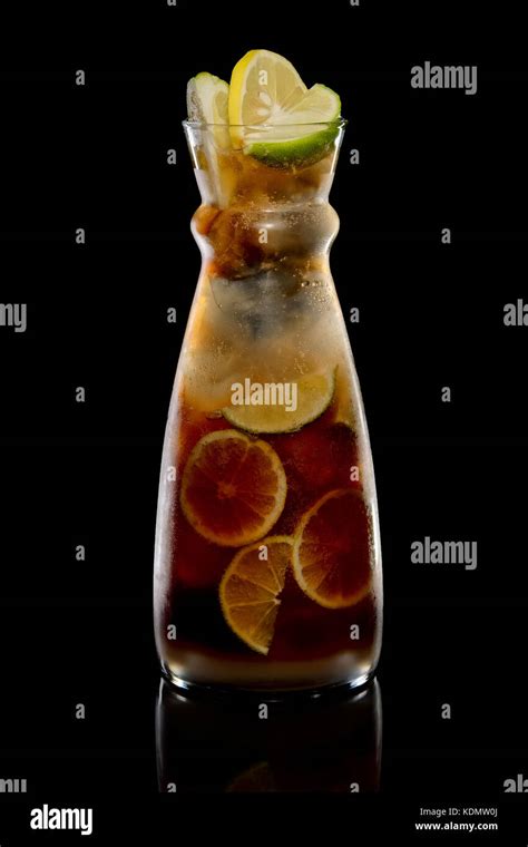 Whisky Cola In The Tall Glass Hi Res Stock Photography And Images Alamy