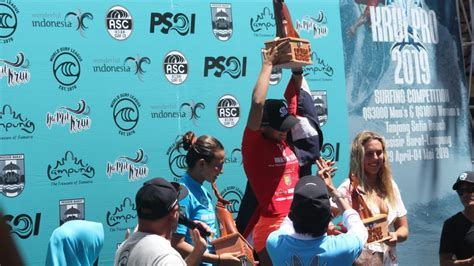 Para Juara WSL Krui Pro 2019 Puji Ombak Tanjung Setia Lifestyle