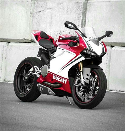 Ducati 1199 Tricolore