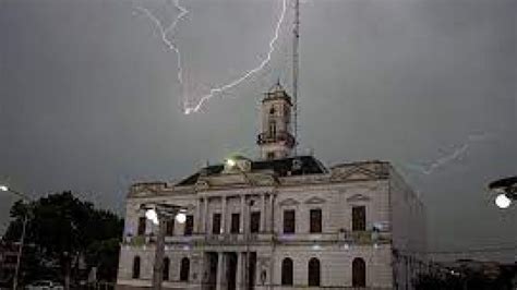 Azul Bajo Alerta Amarilla Por Tormentas