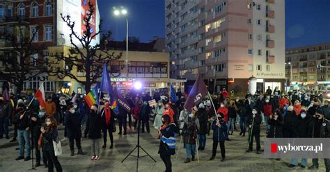 Strajk kobiet w Szczecinie Boże nasz Boże nasz Boże nasz i J