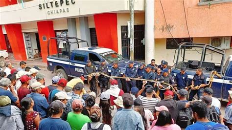 Se Enfrentan Militares Y Civiles Armados En La Sierra De Chiapas Y Pobladores Amarran A Policías