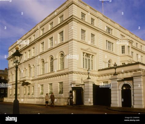 Clarence house london hi-res stock photography and images - Alamy