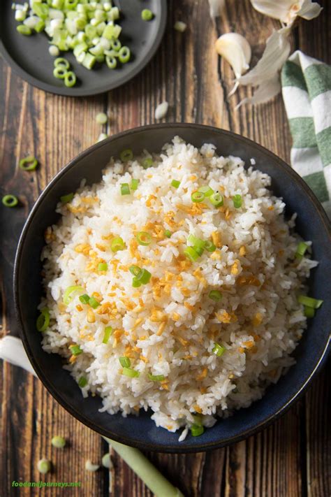 Sinangag (Filipino Garlic Fried Rice) - Food and Journeys®