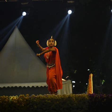 deepu telugu adaapaduchu telupaledhu manasuu atsiddhu