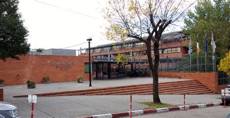 ملف Lycée Français de Montevideo 2017 المعرفة