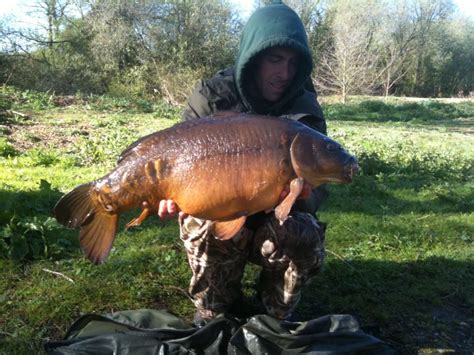 Nutsey Lake Test Valley & Southampton Piscatorial Society - Carpworld™