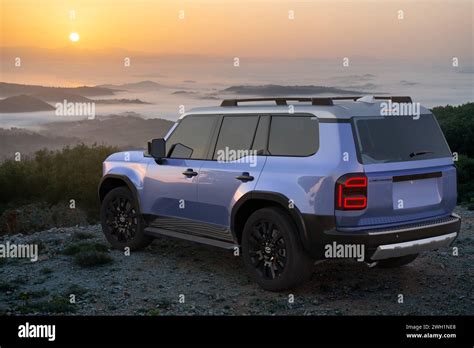 Toyota Land Cruiser Prado Hi Res Stock Photography And Images Alamy