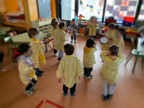 PSICOMOTRICIDAD Y MÚSICA EN INFANTIL MÚSICA 3 4 Y 5 AÑOS PANDEROS