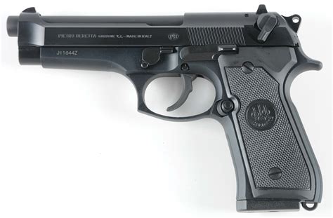 Lot Detail - (M) BOXED BERETTA MODEL 92FS SEMI AUTOMATIC PISTOL.