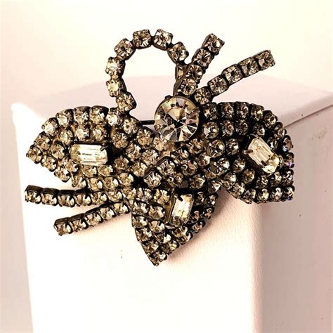 Other Vintage Rhinestone Encrusted Leaf Brooch Silver Tone Setting