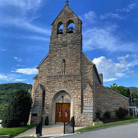 Sacred Heart Catholic Church, Bluefield WV was live. | By Sacred Heart
