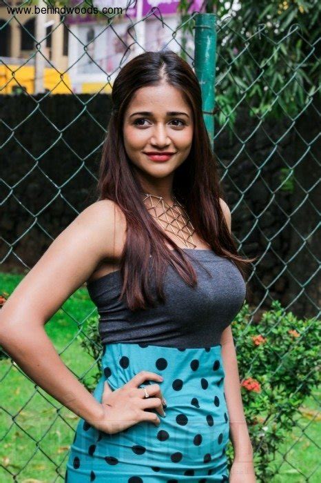 Anaika Soti Aka Anaikaa Soti Photos Stills Images