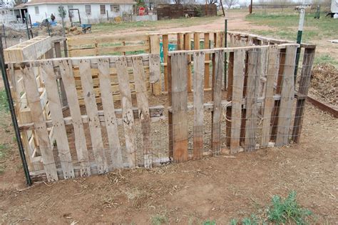 Texas Rebel Girl Diy Pallet Fence