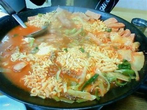 오뎅식당 - Picture of Uijeongbu Budaejjigae Street, Uijeongbu - Tripadvisor