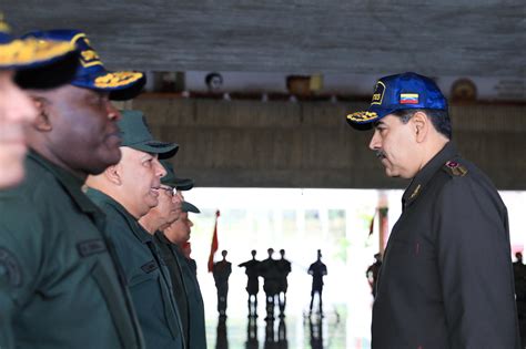 Esequibo: Maduro ordena una "acción defensiva" ante el arribo de un