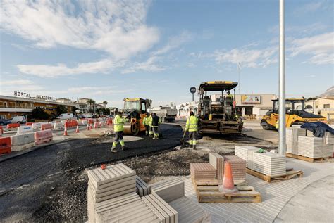 Arrancan Las Obras De Asfaltado De La Avenida Europa Aqu Medios De