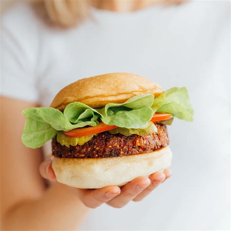 Betty’s Classic Vegan Burger (Betty's Burgers) - Eats Bible