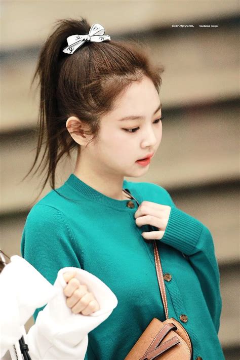 Ponytail Jennie Kim Hairstyle