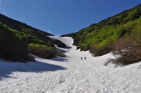 北海道・東北の日本百名山と7月の残雪 一味違う百名山回想記