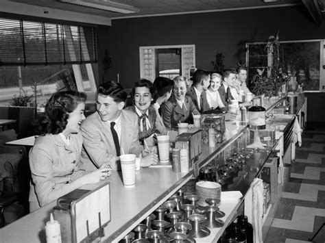 Vintage Photos of Diners in the 1950s - Business Insider