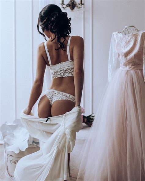 Wedding Lingerie Shoot Boudoir Wedding Photos Bridal Boudoir