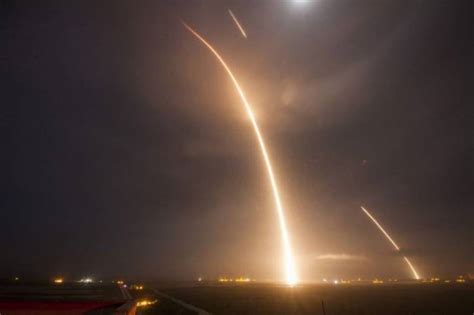 Spacex Logra El Primer Aterrizaje Vertical De Un Cohete En La Historia