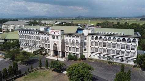 Foto Drone Asrama Haji Sudiang Jadi Tempat Isolasi Pasien Covid Di