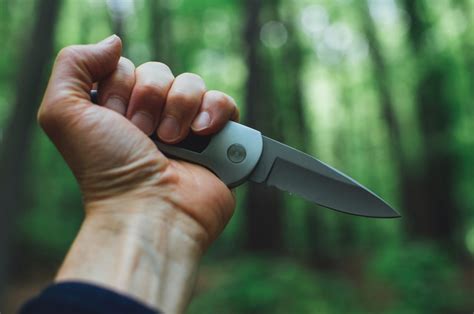 Navigating Pocket Knife Opening Mechanisms And Common Openers