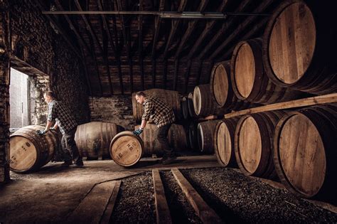 The 10 Best Whisky Distilleries in Scotland