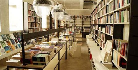 Las cinco mejores librerías de Madrid para un día lluvioso