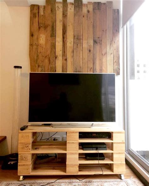 Meuble TV palette Le recyclage en chaîne