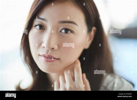 Japanese Woman Stylish Cafe Stock Photo Alamy