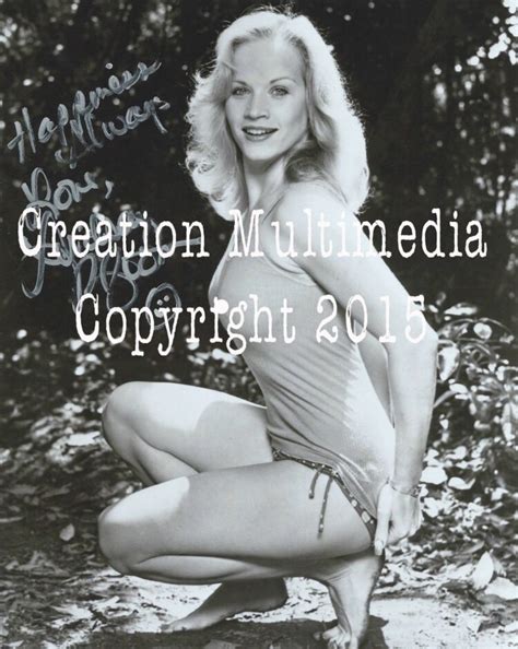 Hot Sexy Lindsay Bloom Bikini Pics