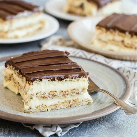 easy chocolate eclair cake culinary hill