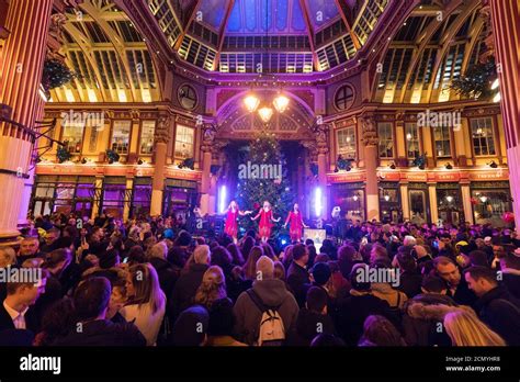 Christmas at Leadenhall Market Stock Photo - Alamy