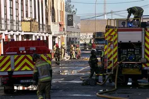 Videos Al Menos Once Personas Mueren En Incendio En Una Discoteca En