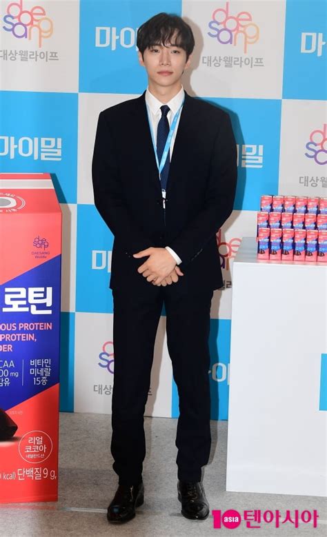 Ten 포토 이준호 완벽한 수트핏 텐아시아