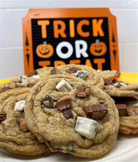 Halloween Candy Makes Delicious Cookies • Sugar Sunshine And Flowers